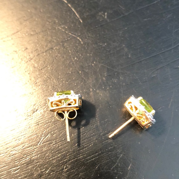 Peridot posts. - Picture 2 of 3